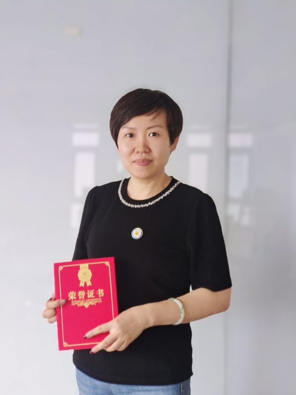 4月庆灵之星-集团公司梁绍静